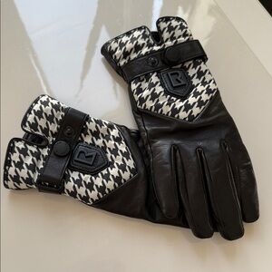 RUDSAK Black and White Houndstooth Lady’s Gloves